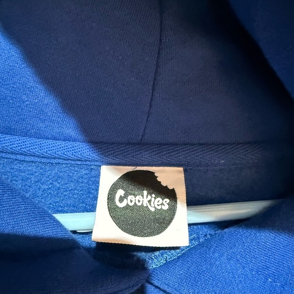 Cookies Striking Blue and Silver Sweater with Hood and Drawstrings - Picture 3 of 8